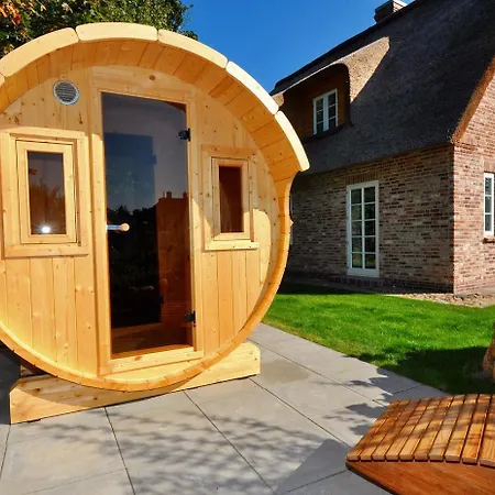 Doppelhaushaelfte Amber House *