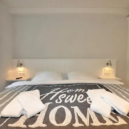 Dom wakacyjny Doppelhaushaelfte Amber House