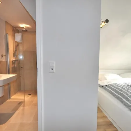 Doppelhaushaelfte Amber House Dom wakacyjny
